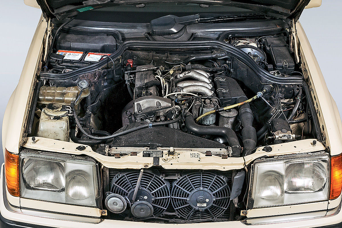 Mercedes-Benz M103 E30 3,0 motor