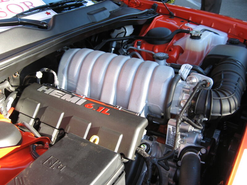 Chrysler, Dodge 6.1 HEMI motor recension