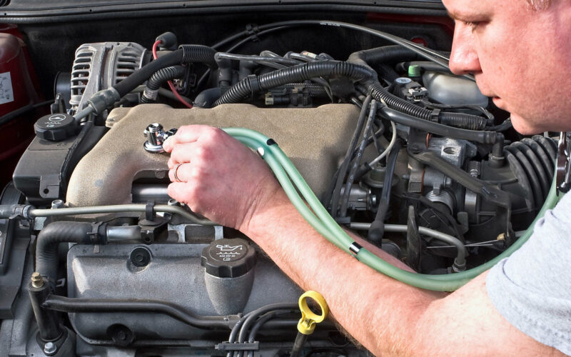 Motorknackning, möjliga orsaker och alternativ för att eliminera problemet