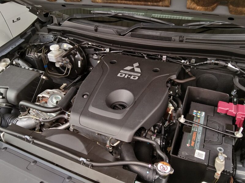 Mitsubishi 4N15 2,4 motor