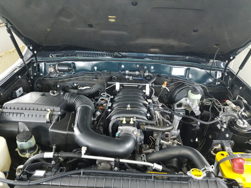 Toyota 2UZ-FE 4,7 motor