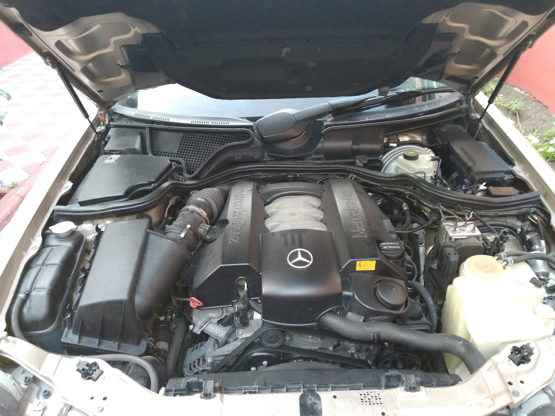 Mercedes-Benz M112 E37 3,7 motor: Specifikationer, problem och ...