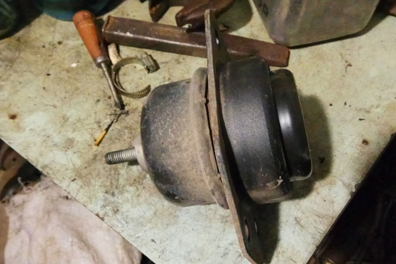 Mycket kraftiga vibrationer vid tomgångskörning