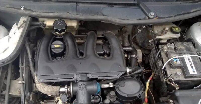 Citroen/Peugeot 1,9 D DW8-motor