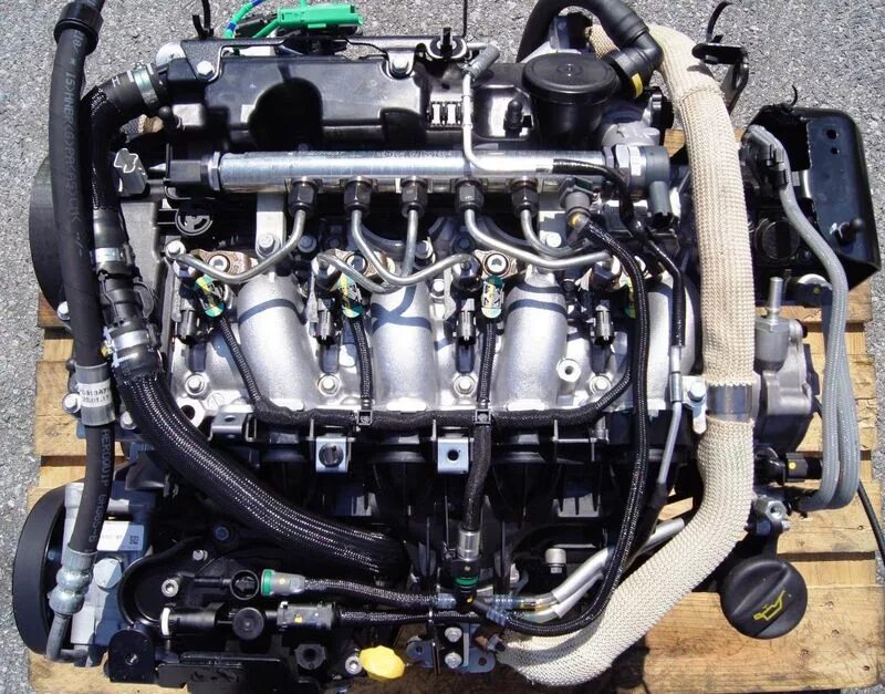 Citroen/Peugeot DW12BTED4 2,2 HDi 170 motor