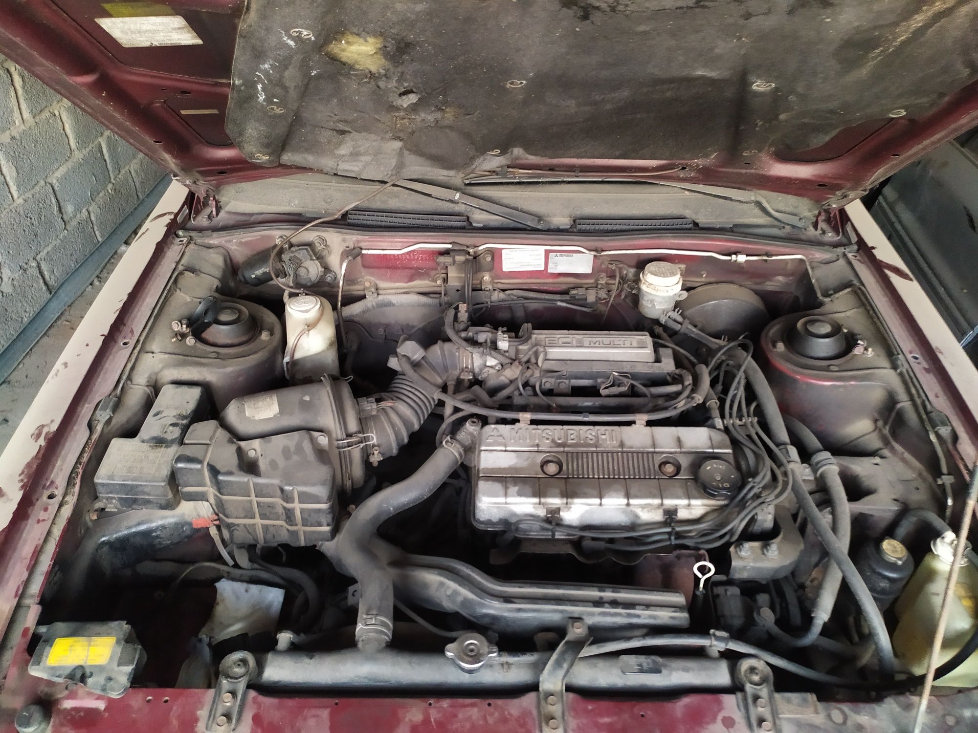 Mitsubishi 4G37 1,8 motor