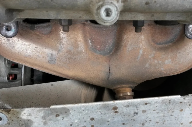 Bilen stannar när du trycker på gaspedalen