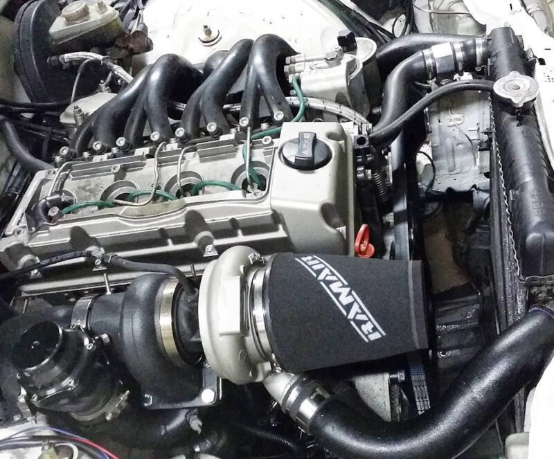 Mercedes OM604 2,0, 2,2 motor