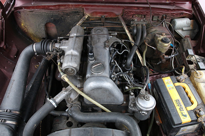 Mercedes OM615 D 20 2,0 dieselmotor