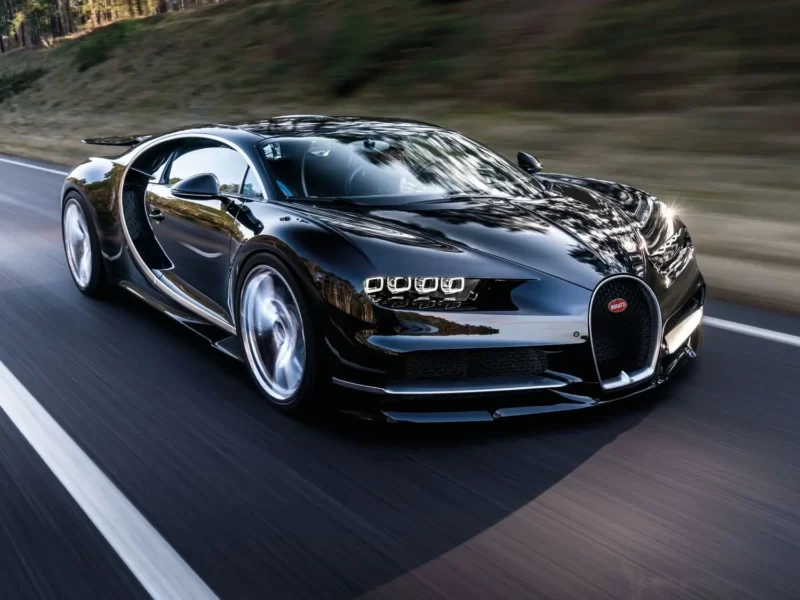 Bugatti Chiron — 7,993 L W16, 4 turboladdare, bensin
