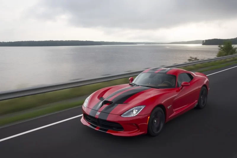 Dodge Viper — 8,390 l V10, naturligt aspirerad, bensin