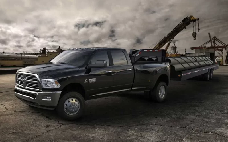 Dodge Ram 3500 – 6,690 liter, 6-cylindrig rak turbodiesel